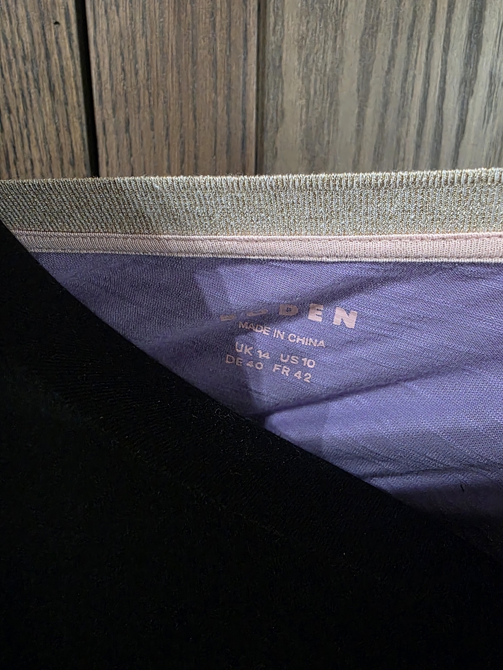 Boden Lavender V-Neck Tank - Picture 3 of 4